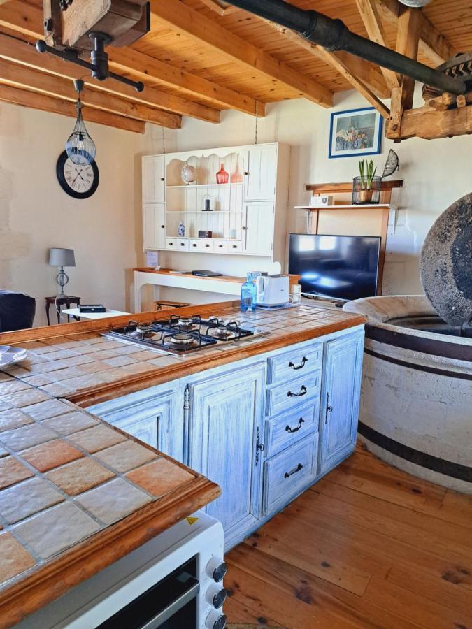 Le Moulin Etourneau - 3 Gites Avec 2 Piscines Champagnac  Eksteriør bilde