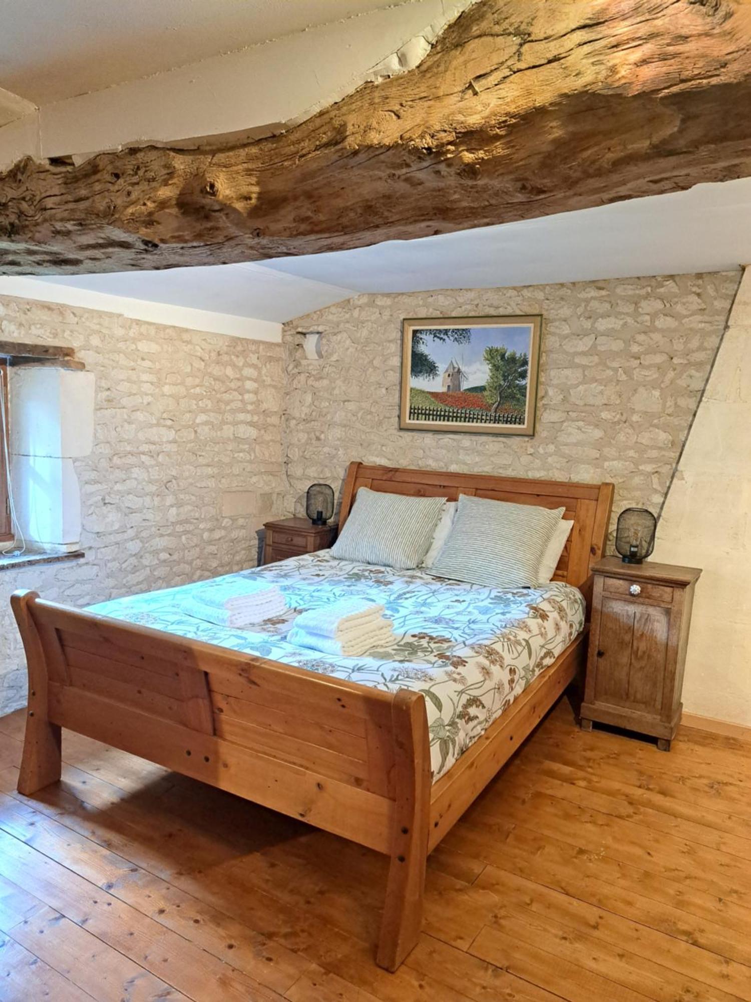 Le Moulin Etourneau - 3 Gites Avec 2 Piscines Champagnac  Eksteriør bilde