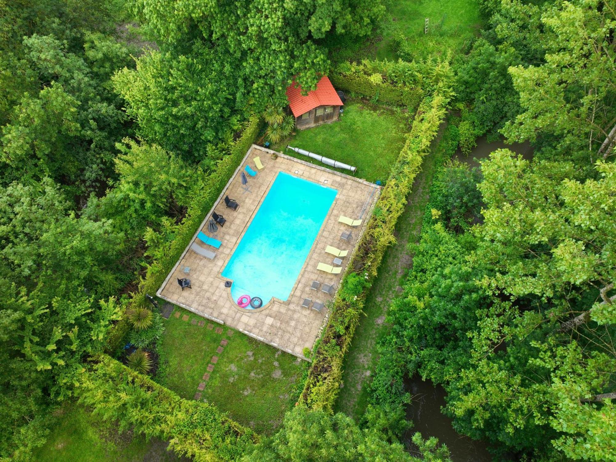 Le Moulin Etourneau - 3 Gites Avec 2 Piscines Champagnac  Eksteriør bilde